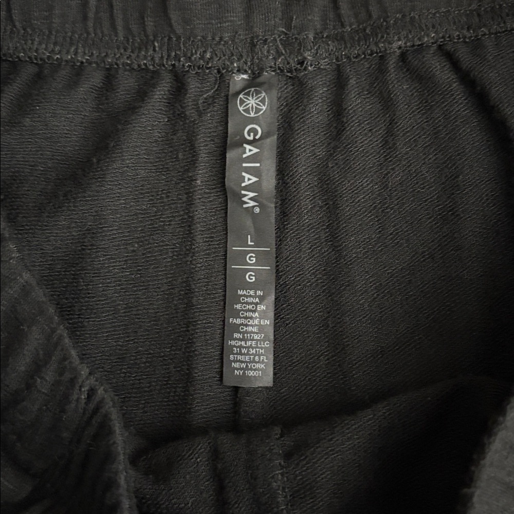 GAIAM Ultra-Soft Black Wide-Leg Lounge Cropped Pants Size L - Picture 9 of 9